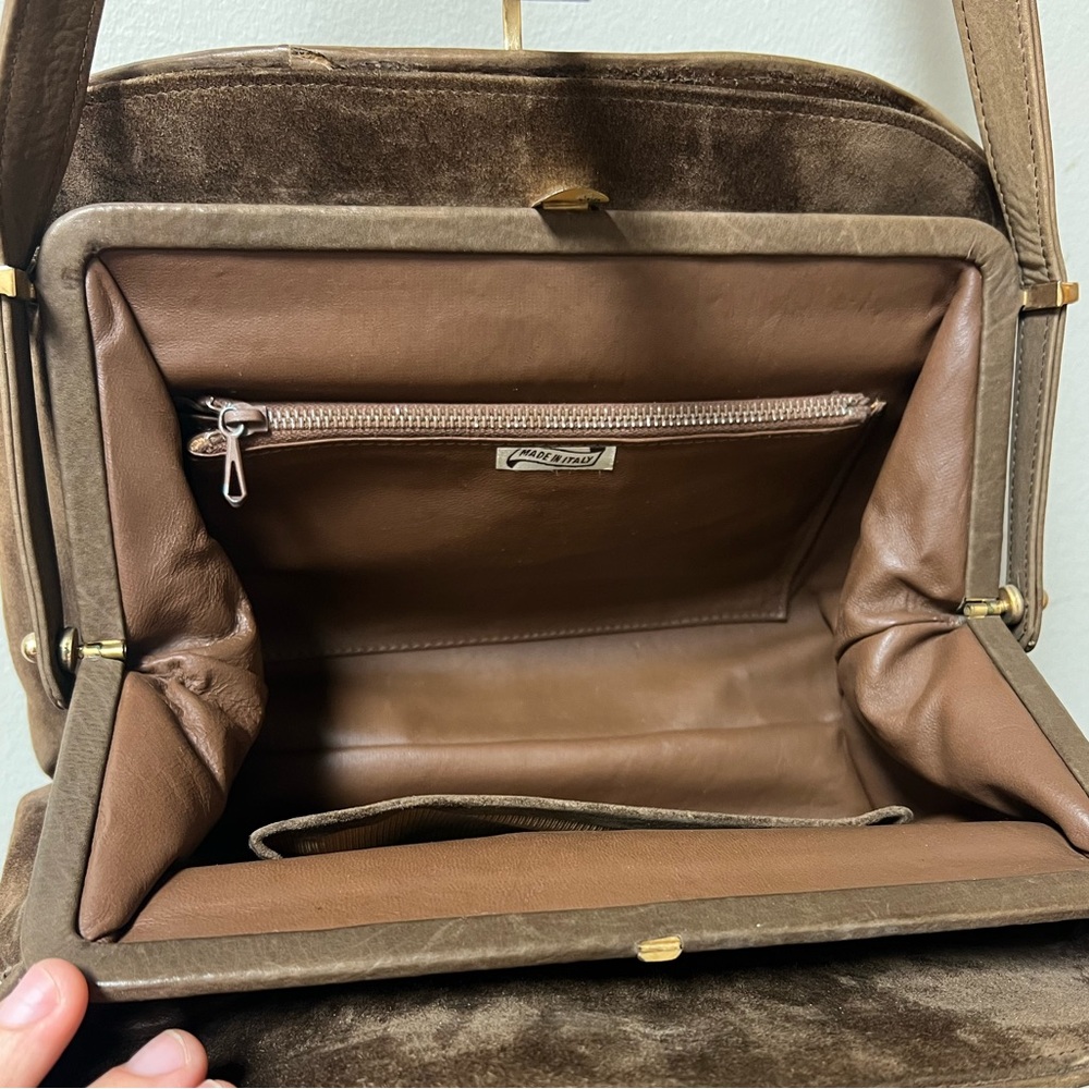 🌟HOST PICK!🌟 50s-60s Vintage ⚜️ Italian Leather Suede Shoulder Bag - Picture 4 of 4